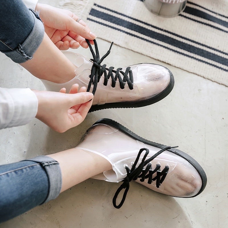 Ủng cao su màu trong suốt thời trang