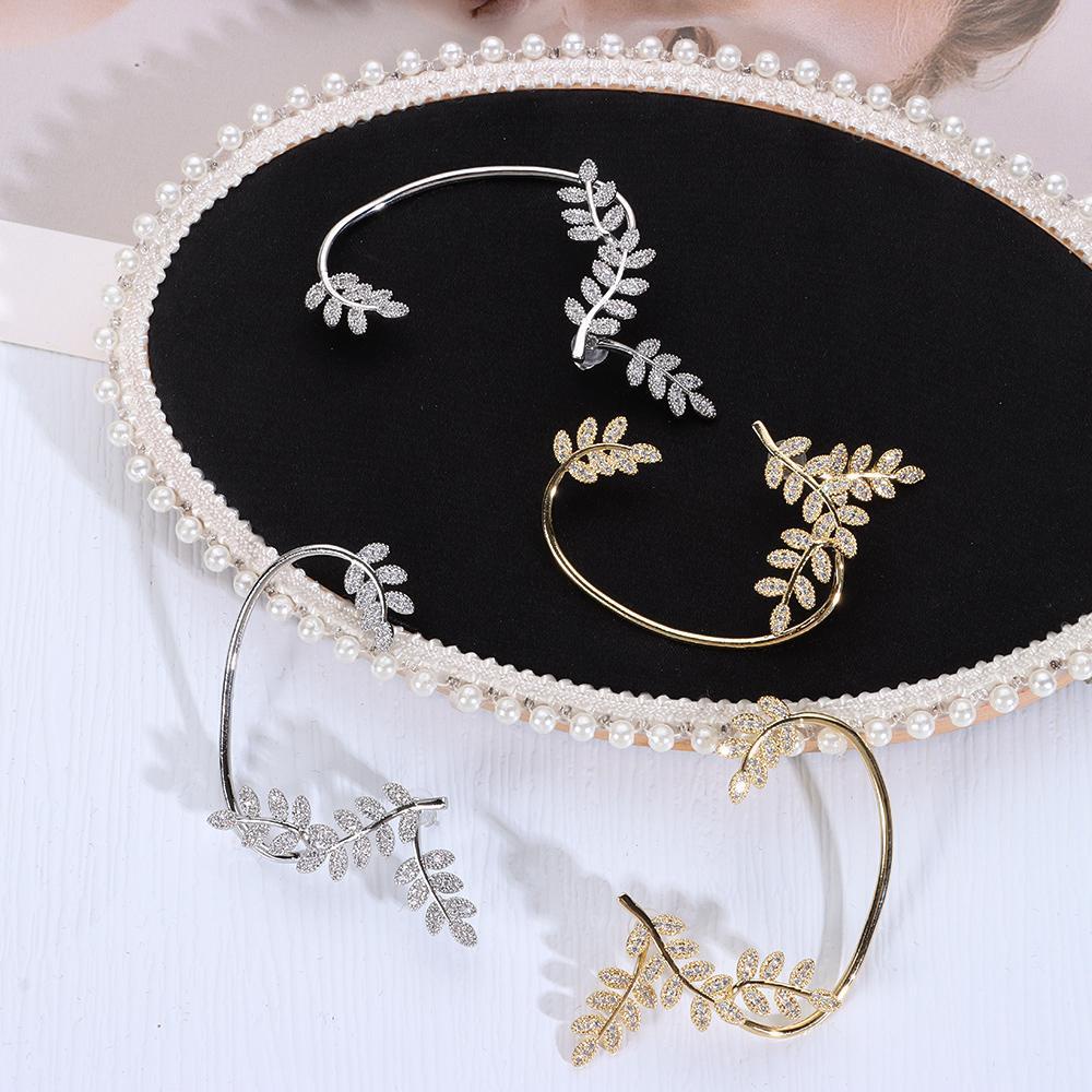 Bông Tai Hình Chiếc Lá Thời Trang Dành Cho Nam Nữ