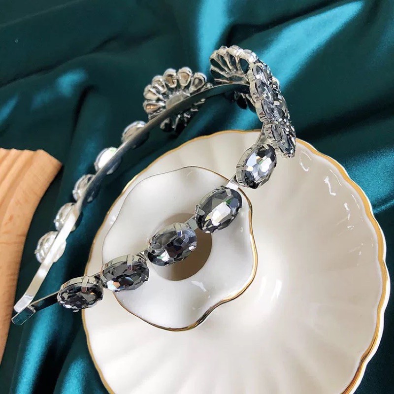 Bờm hoa đá trắng siêu sang nha