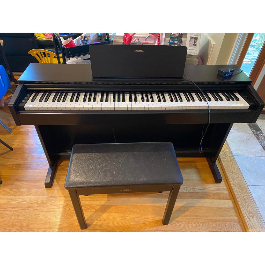 Đàn Piano Yamaha YDP-143R ( Màu Nâu)