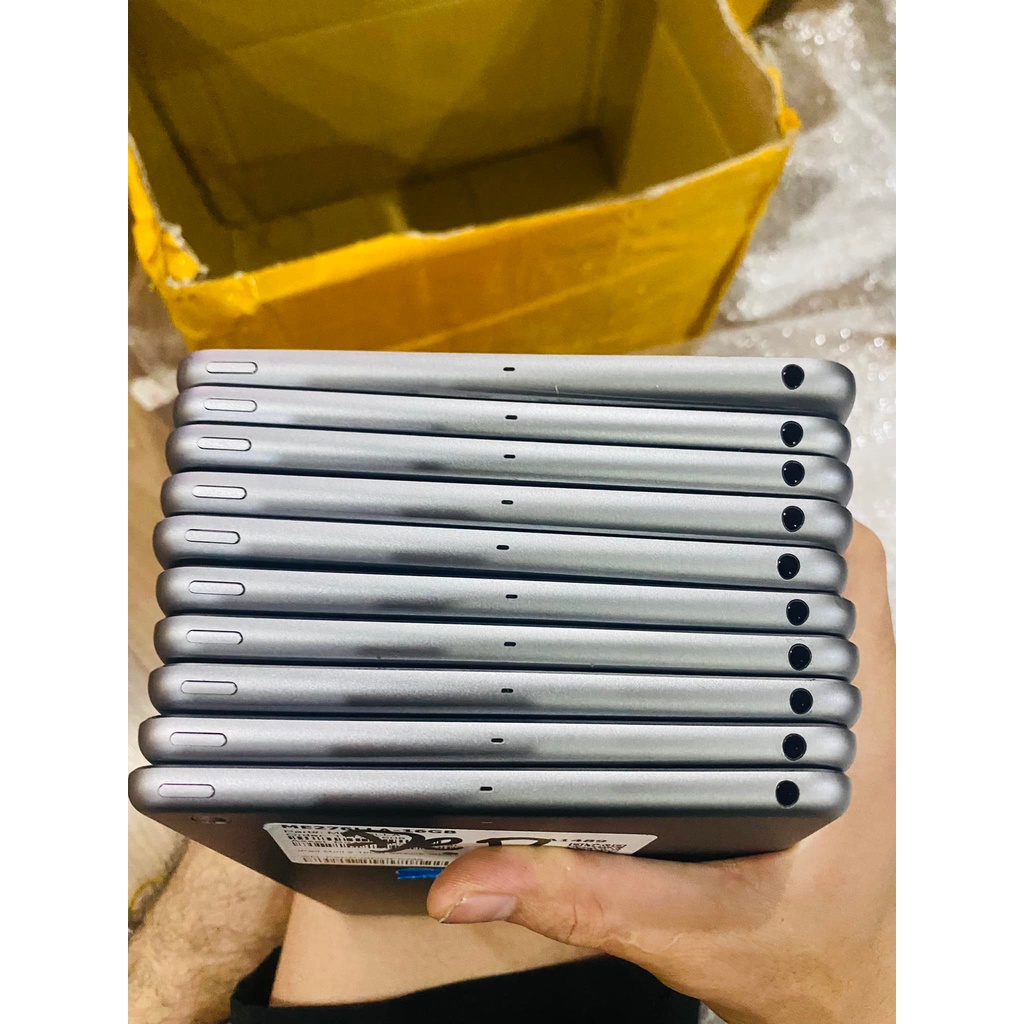 ( iPat) Mini 2 (16G/32G) máy tính bảng Zin Nguyên bản Chính Hãng Màn hình 7.9 inches Cam 5MP RAM 1GB PIN 6470 mAh