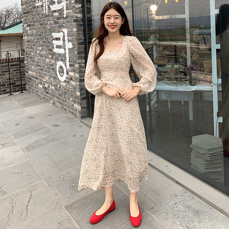 Váy hoa cổ vuông dài