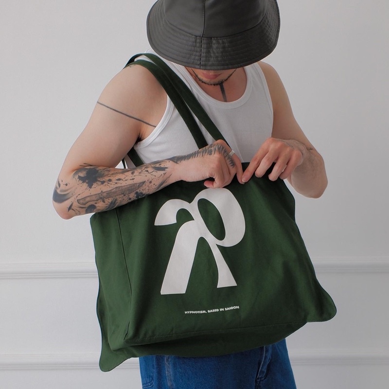 TÚI TOTE BAG IN NỔI LOGO 2 MẶT, HYPNOTISM