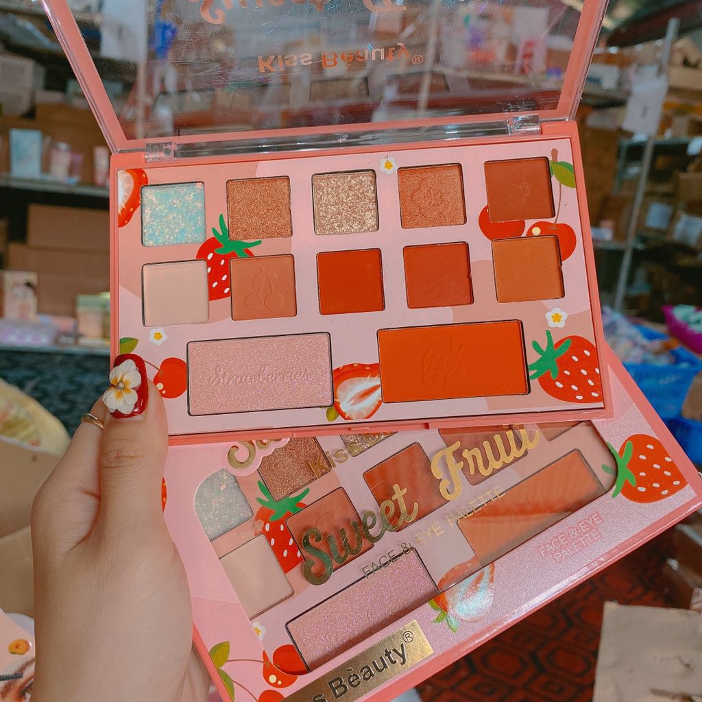 Phấn mắt má quả dâu mix nhũ bắt sáng  Sweet Fruit | BigBuy360 - bigbuy360.vn