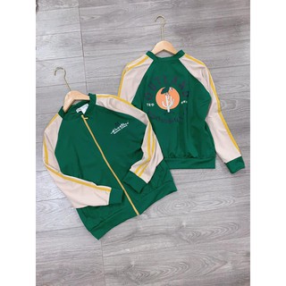 Áo bomber màu xanh lá lạ