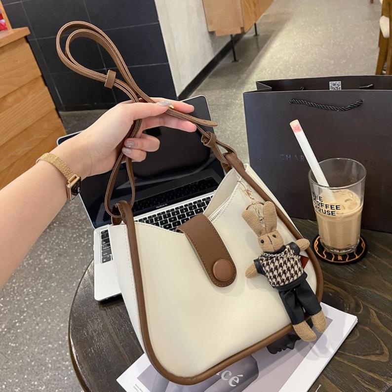 TÚI XÁCH TRENDY BAG CÚC BẤM 4 MÀU CHO NỮ - tặmg kèm thỏ bông