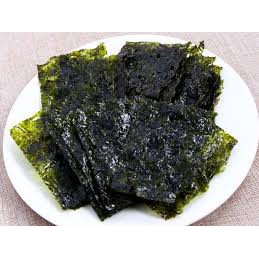 Rong biển ăn liềnRong biển cháy tỏi Hàn Quốc lốc 3 gói / đã sấy khô và tẩm gia vị / Nhập khẩu tại Hàn Quốc