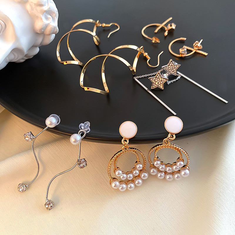 Khuyên Tai Dáng Dài Độc Đáo Phong Cách Hàn Quốc 2021