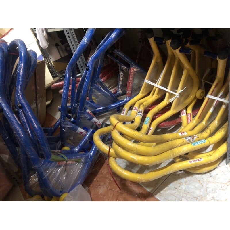 Bẩy Nâng Xe Máy Đủ Màu Dành Cho Các Dòng Xe Phổ Thông ////