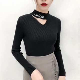 Áo len cho con ti cổ chữ