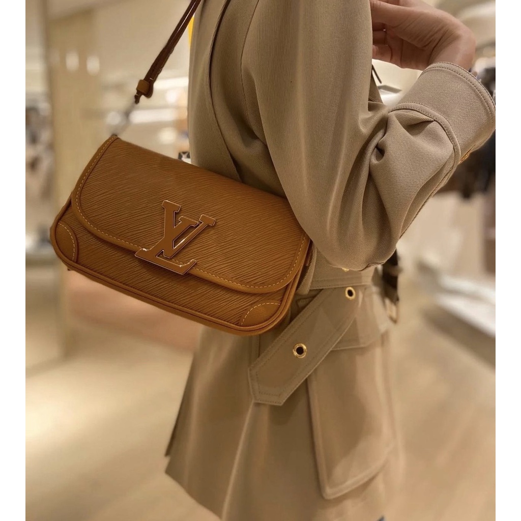 Túi xách nữ LV BUCI SPSL - Sẵn hàng 3 màu siêu hot da thật LX050015