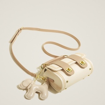 🌸Hàng Order🌸 Túi Xách Muzi&kai Chính Hãng Da Trơn Nắp Gập Gài Quai Đeo Kèm Móc Trang Trí Sang Chảnh Nữ Tính 🌸 Quảng Châu