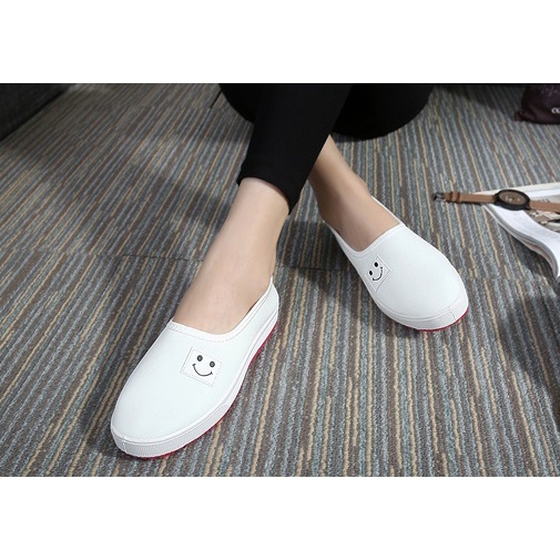 Giày lười nữ giày slip on nữ họa tiết mặt cười dễ thương