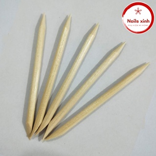 Cây chấm khóe móng, là mép móng, lấy keo gắn móng giả