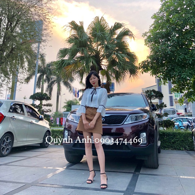 Áo sơ mi cổ bèo tay rộng phối ren cực xinh