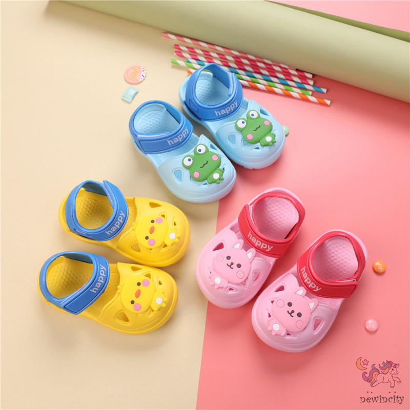 Giày sandal đế mềm chống trượt họa tiết hoạt hình phong cách Hàn Quốc thời trang cho trẻ