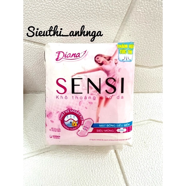 Gói 8 Miếng Băng Vệ Sinh Diana Sensi Siêu Mỏng Không Cánh/Có Cánh