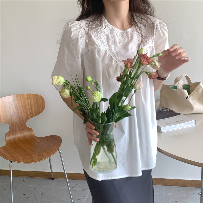 Áo Nữ Tay Ngắn Phối Ren Phong Cách Hàn Quốc 43056