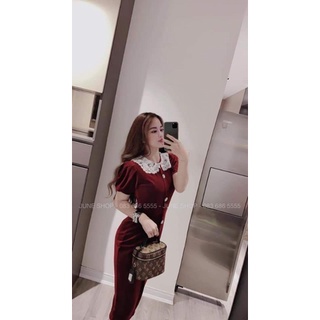 Đầm body nhung phối cổ ren
