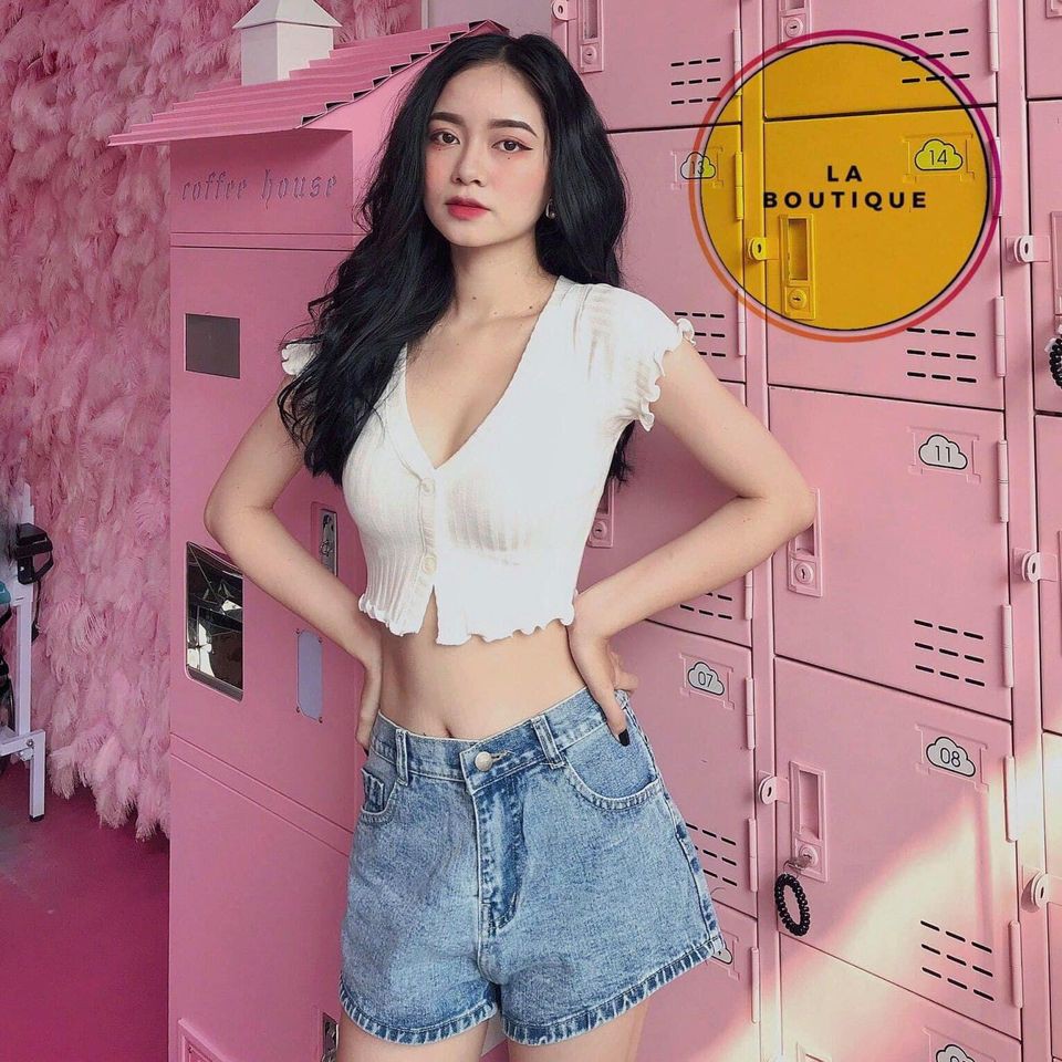 Áo Kiểu nữ  Áo Croptop Cổ Tim Nữ Cá Tính, Tiểu Thư, Body, Bánh Bèo