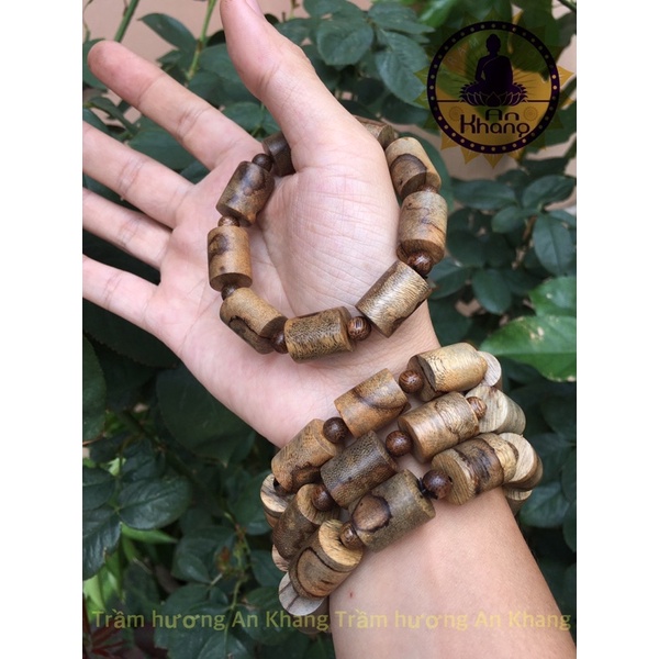 Vòng tay trầm hương tốc bông tự nhiên