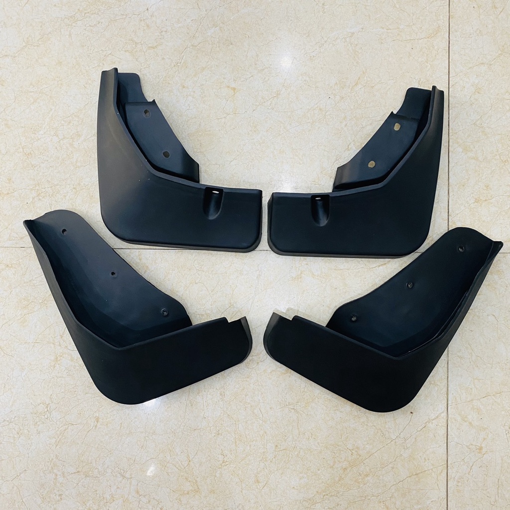 Bộ 4 chắn bùn xe Ford Ecosport 2014 đến 2017 kèm ốc vít  lắp vừa form xe, lắp đặt dễ dàng tại nhà