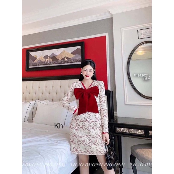 Đầm ren dáng suông có lót cổ tim phối nơ