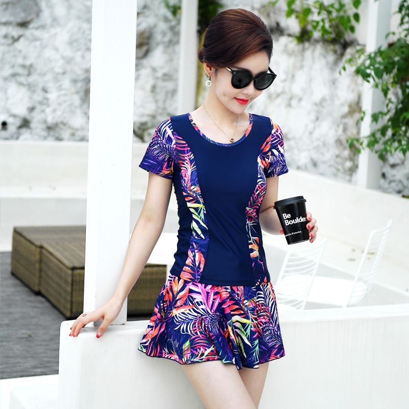Đồ Bơi Thời Trang Cho Phụ Nữ Trung Niên 200 | BigBuy360 - bigbuy360.vn