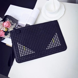 Clutch đinh fendi monster