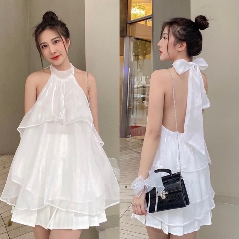 set áo yếm trắng hở lưng kèm chân váy xếp li( hình thật shop Thảo Nhỏ Store chụp phía sau )