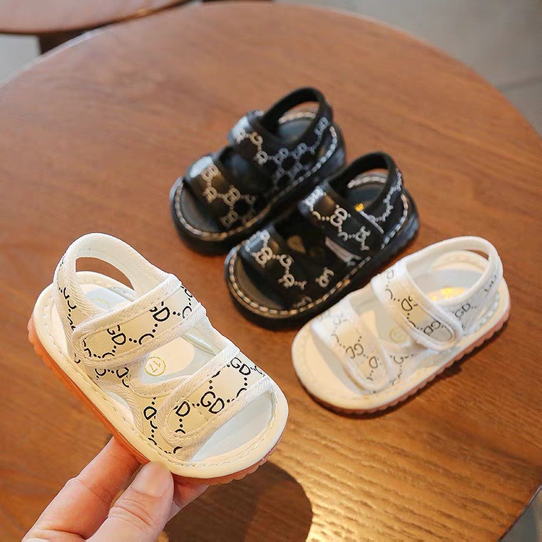 [Mã 44LIFESALE giảm 10% đơn 99K] Sandal tập đi cho bé có đế mềm và chống trơn trượt có kèn tít tít