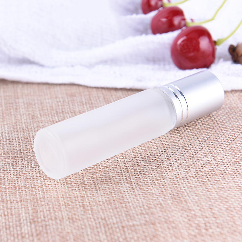 (Hàng Mới Về) Chai Nhựa Rỗng 10ml Có Con Lăn Tiện Lợi