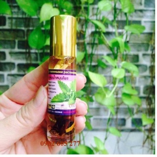 Dầu gió lăn thảo dược Thái Lan 8ml