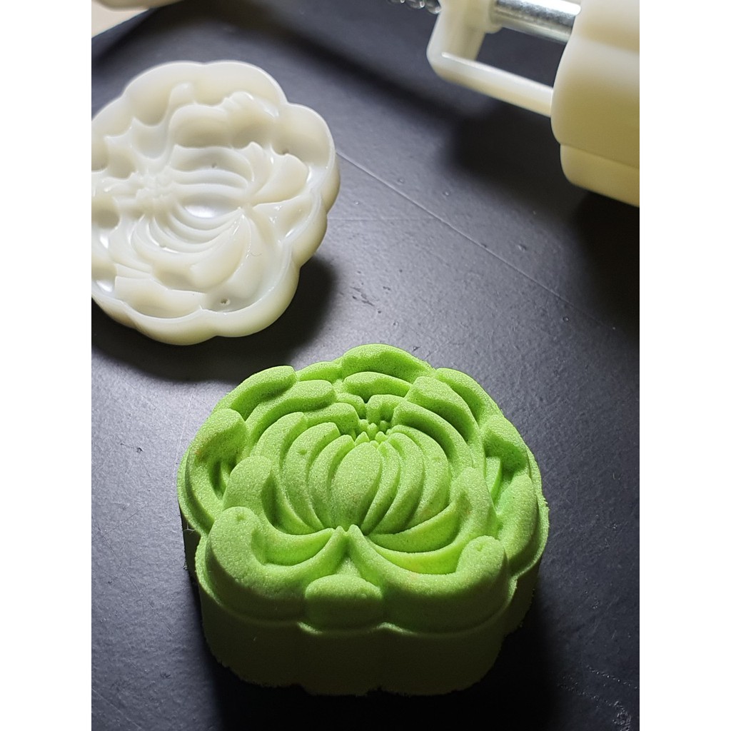 NQ00977, NQ00978, NQ00984 - KHUÔN LÒ XO BÁNH TRUNG THU HÌNH HOA CÚC 3D 50G – 75G – 150G