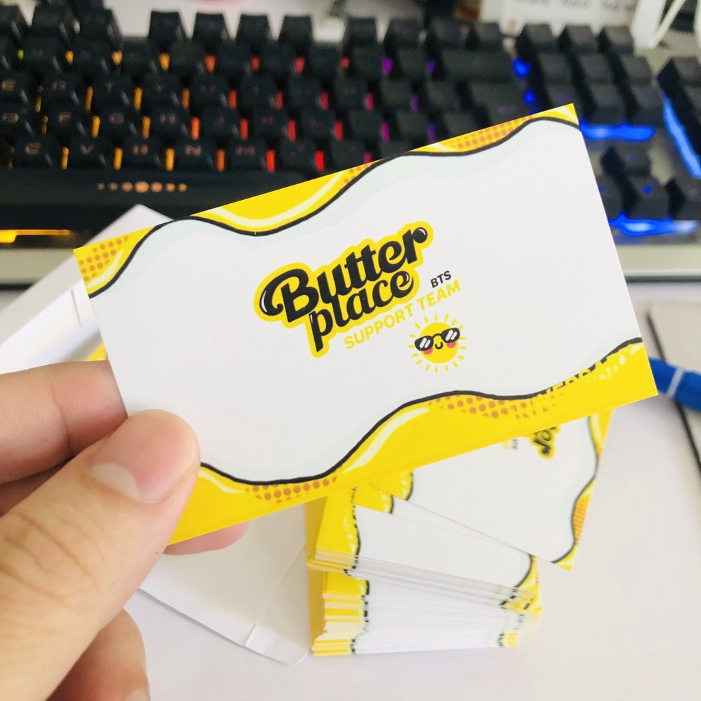 Hộp 100 card hình 2 mặt không cán màn giấy C300 in theo yêu cầu.