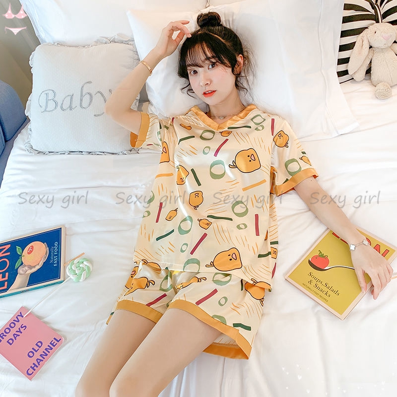 Bộ Đồ Ngủ Ngắn Tay Bằng Lụa In Họa Tiết Xinh Xắn Dành Cho Nữ | BigBuy360 - bigbuy360.vn