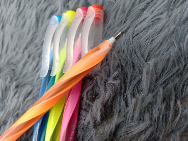 Bút bi Vâng Thiên LT 31 mực xanh 3 cây/túi