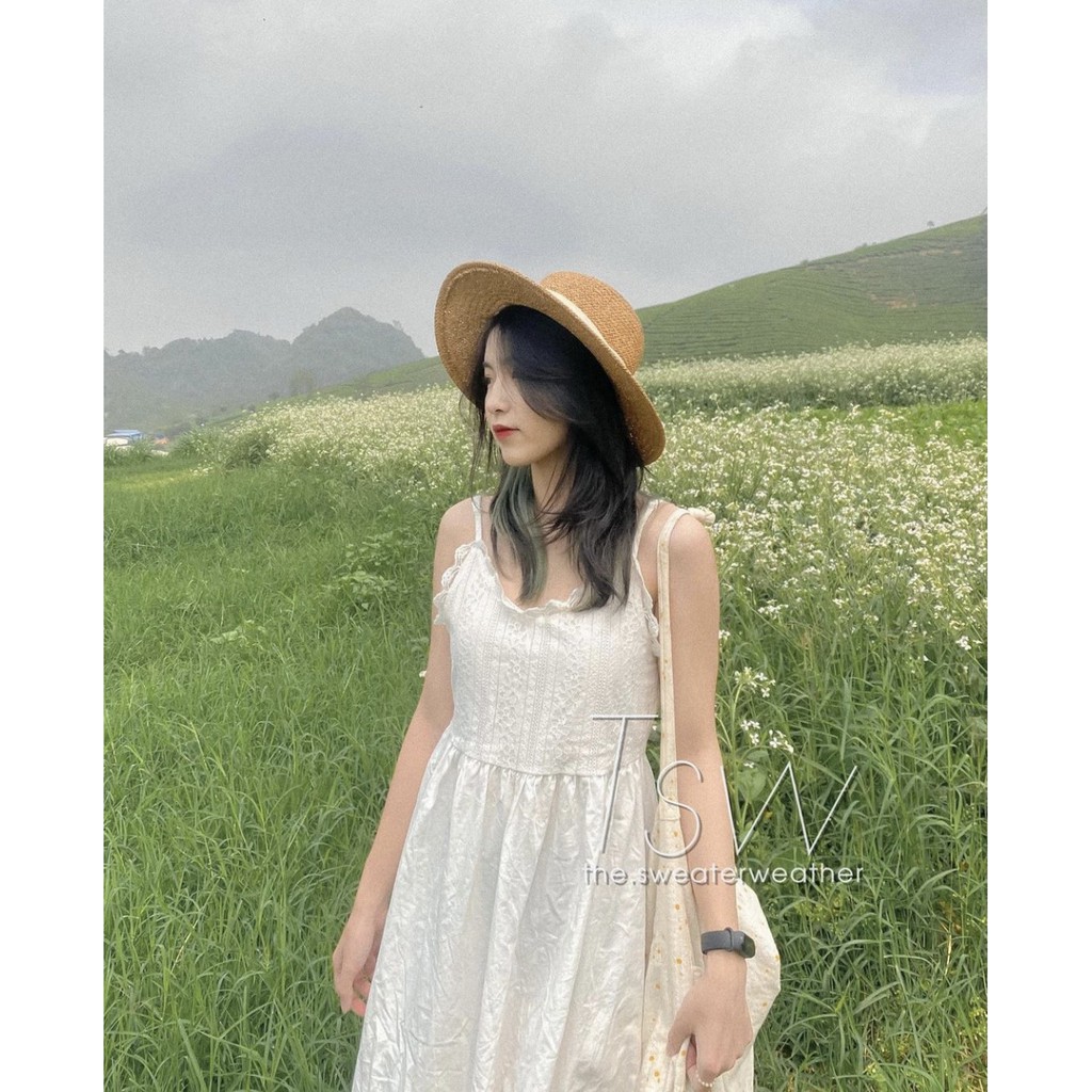 Váy đầm maxi hai dây thô trắng gấu pha ren | BigBuy360 - bigbuy360.vn