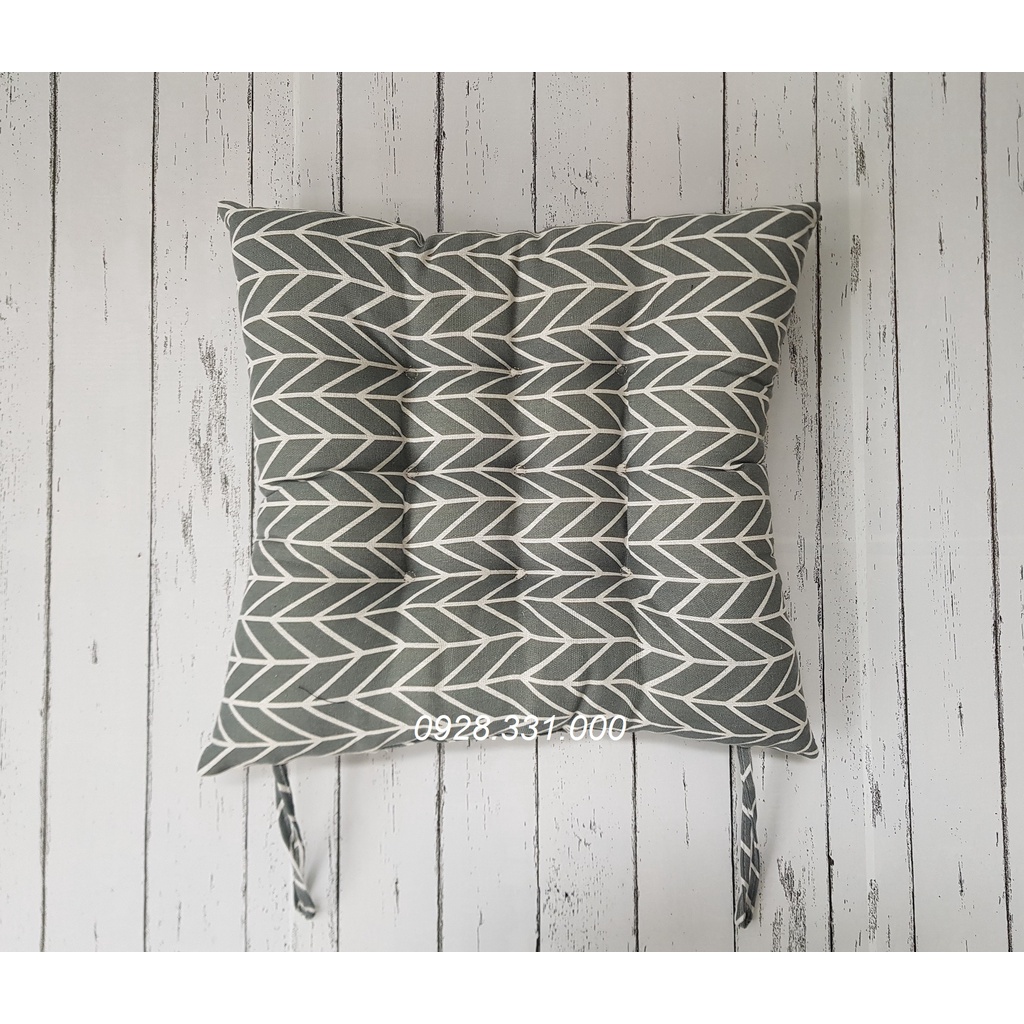 Nệm ngồi ghế vuông Vintage có dây buộc 40x40x7cm