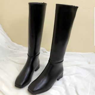 Boot cao cổ đế thấp