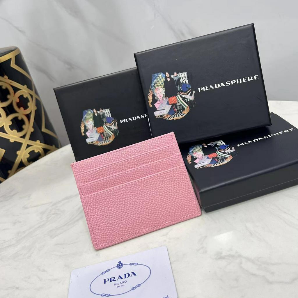 Sẵn sàng giao hàng, chụp ảnh vật lý 100% túi / ví lấy hàng thực mini mới Prada 2023 có hộp