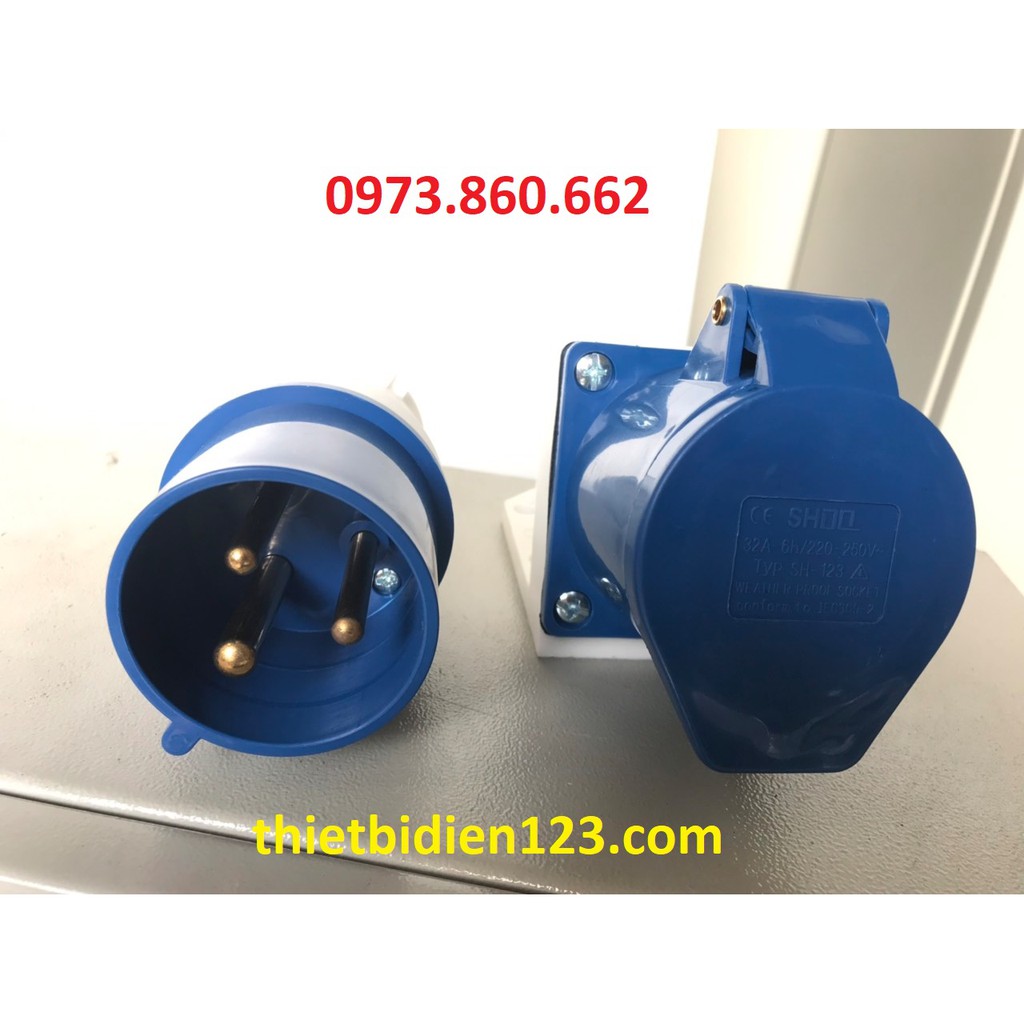 Bộ phích cắm - ổ cắm công nghiệp 3 chấu 32A