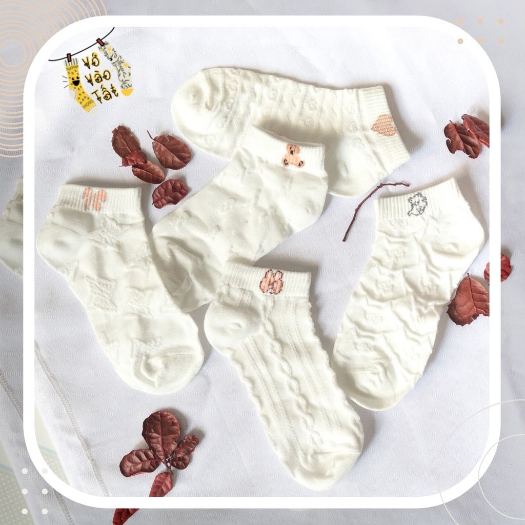 TẤT VỚ NỮ CỔ NGẮN HỌA TIẾT GÂN NỔI TRẮNG KEM