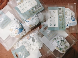 Bộ 40 miếng sticker dán trang trí hình Thỏ 3 mùa