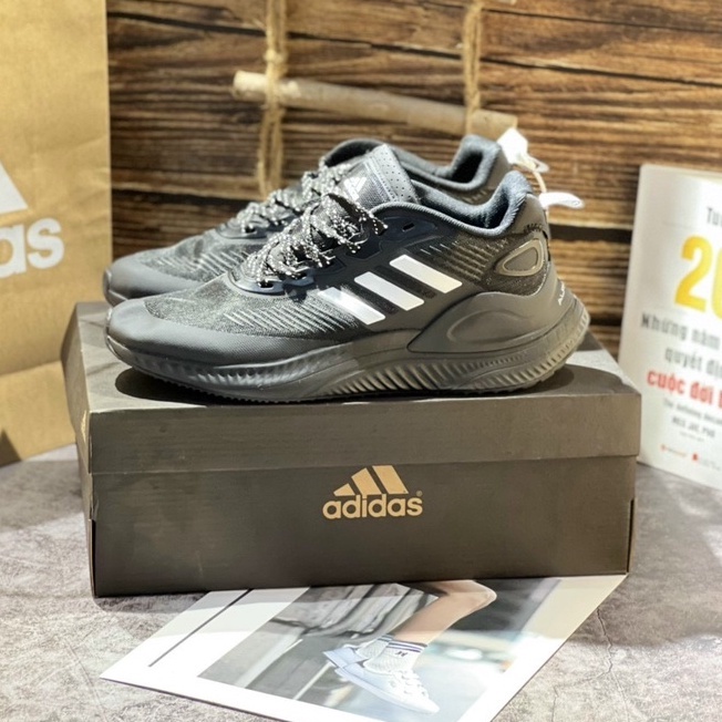 Giày Thể Thao Adidas Alphamaga  Black, Giày Chạy bộ phối màu đen.