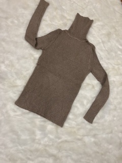 Áo len cổ lọ