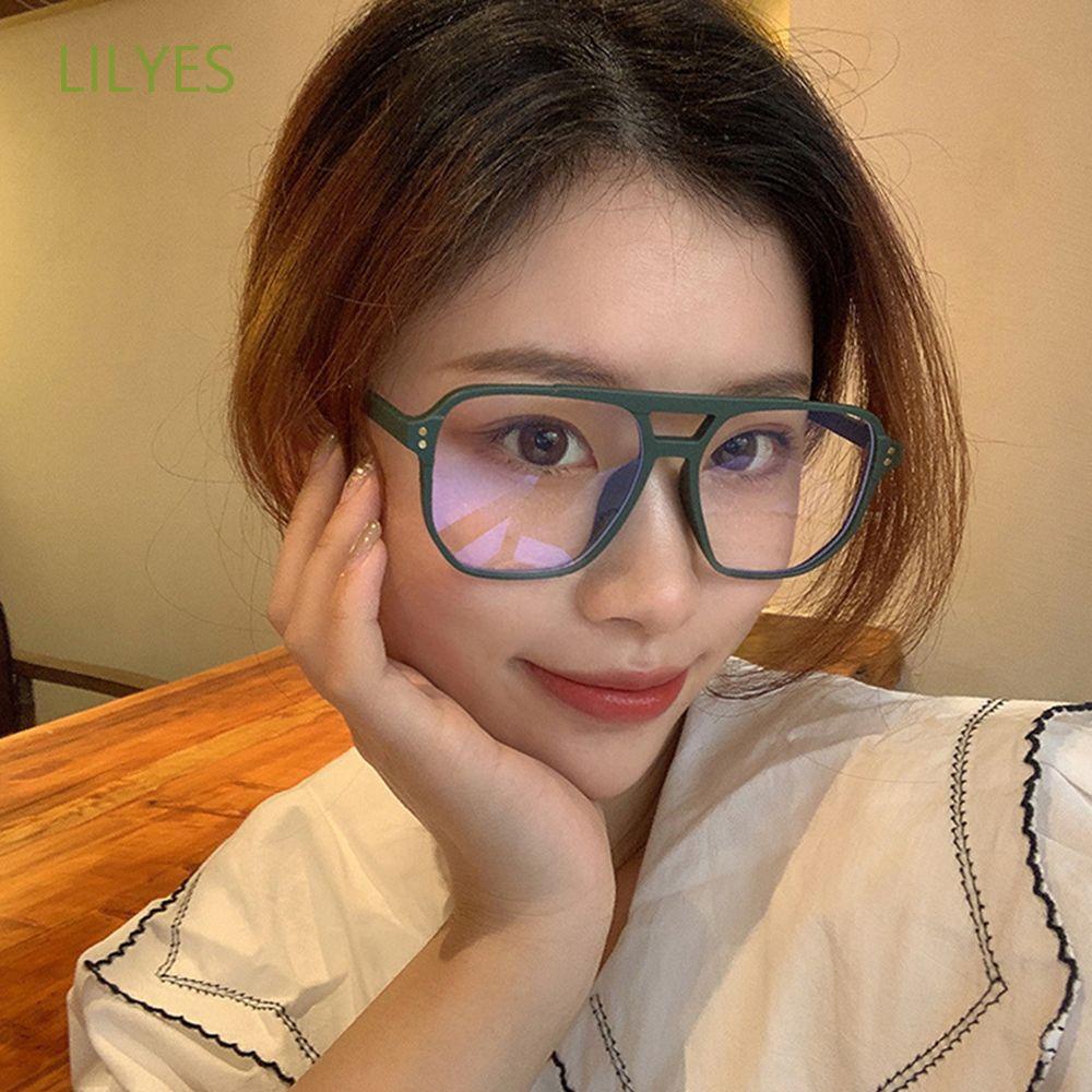 Mắt Kính Chống Tia Bức Xạ Hình Vuông Thời Trang Dành Cho Cả Nam Và Nữ