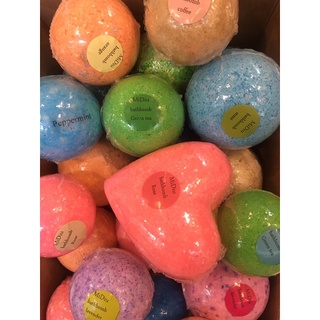 Bom tắm Vanilla (Vanilla bath bomb)