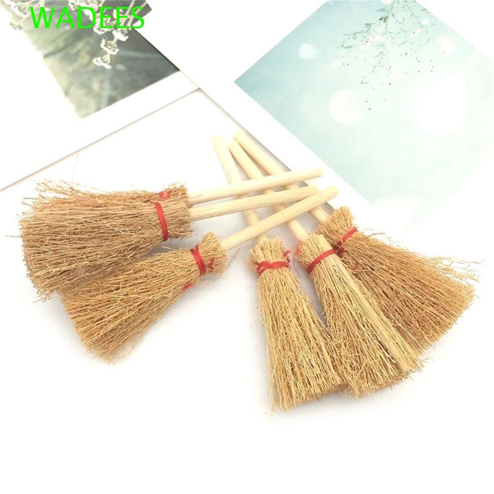 Set 10 Mô Hình Chổi Và Đồ Gia Dụng Mini Trang Trí Halloween