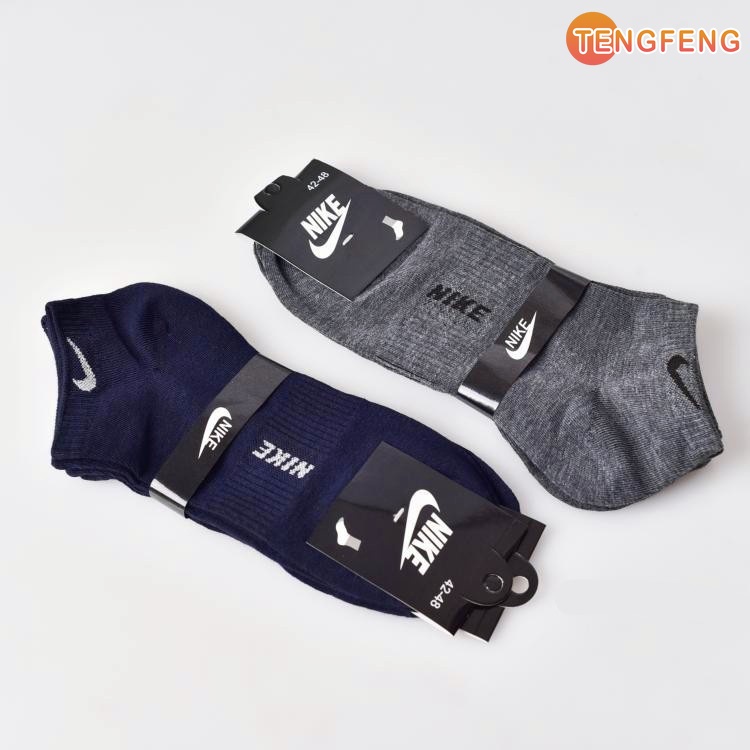 Đôi Vớ Thể Thao Thời Trang Cho Nam Nữ